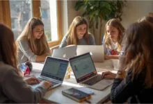 Social media girls forum
